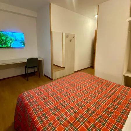 International 酒店 3*