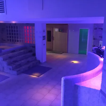 International Hotel 3*